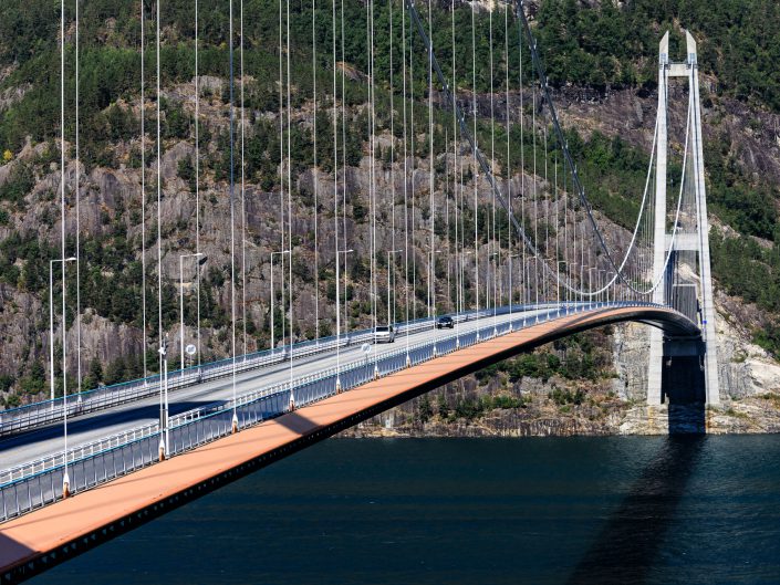 Hardangerbrücke über den Hardangerfjord, Norwegen