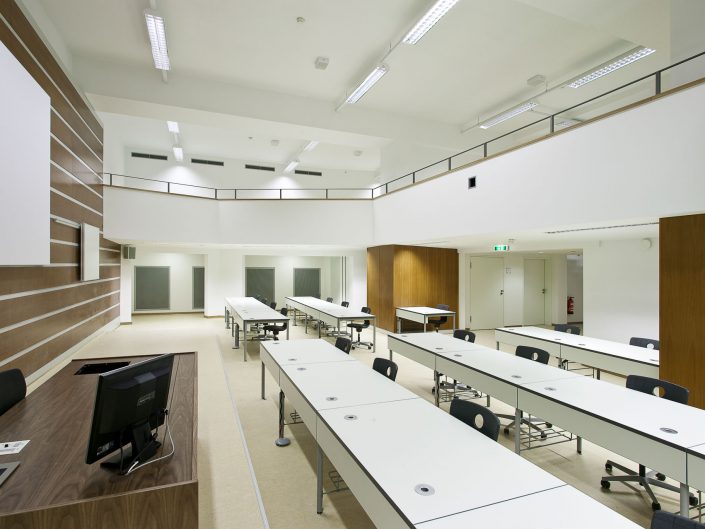 Neubau Universität Leipzig, Institutsgebäude