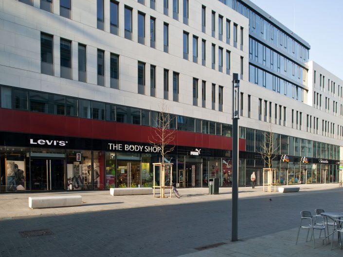 Neubau Universität Leipzig, Institutsgebäude