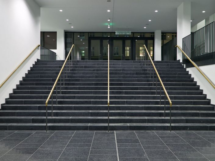 Neubau Universität Leipzig, Institutsgebäude